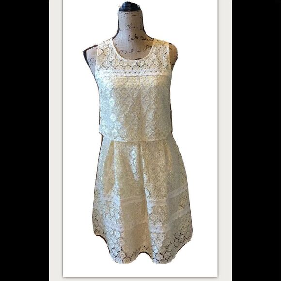 NWT Jessica Simpson lace dress size 4 - Picture 1 of 6